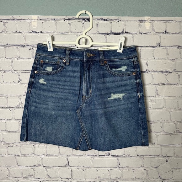 American Eagle Outfitters Dresses & Skirts - American Eagle Outfitters Distressed Blue Mini Skirt Size 4